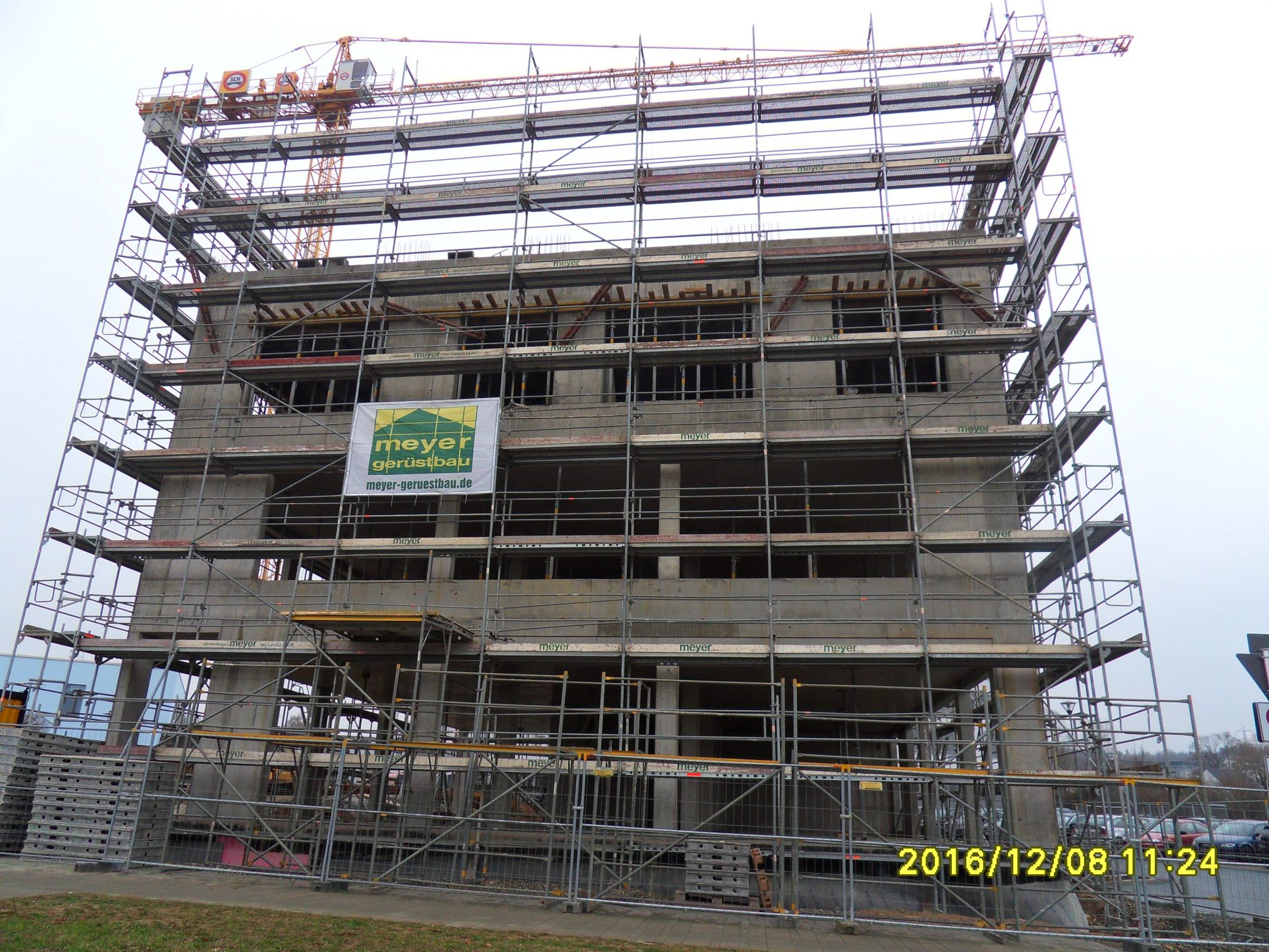 „ehouse“ auf dem Gelände der FOS/BOS in Weiden